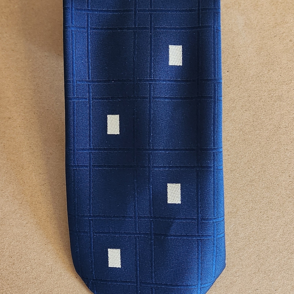 Vintage Leibowitz By Damon Blue and White Silk Tie with Subtle Grid Pattern